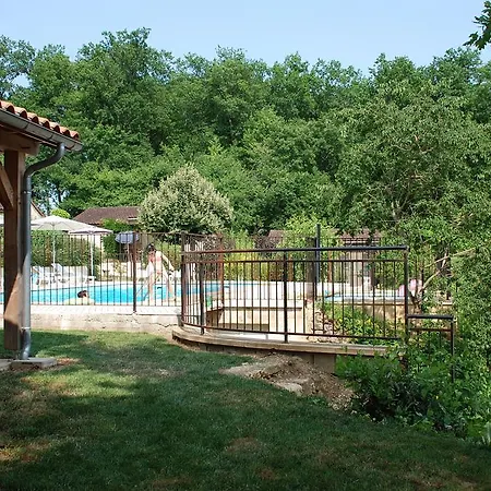 Village De Le Chatenet Thonac