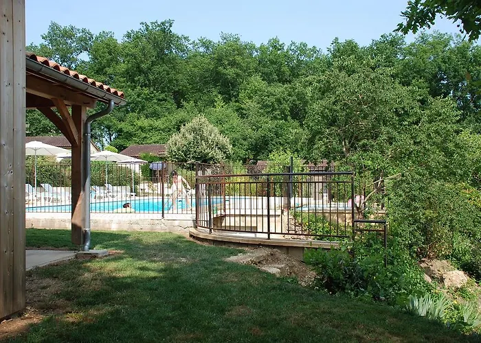 Village De Le Chatenet Thonac