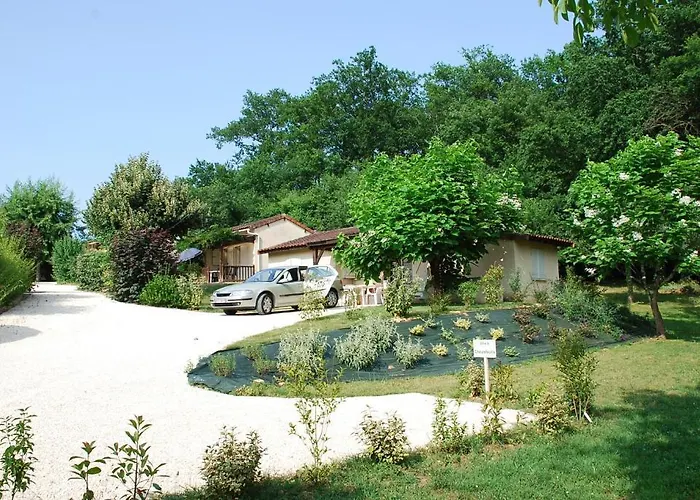 Village De Le Chatenet Thonac