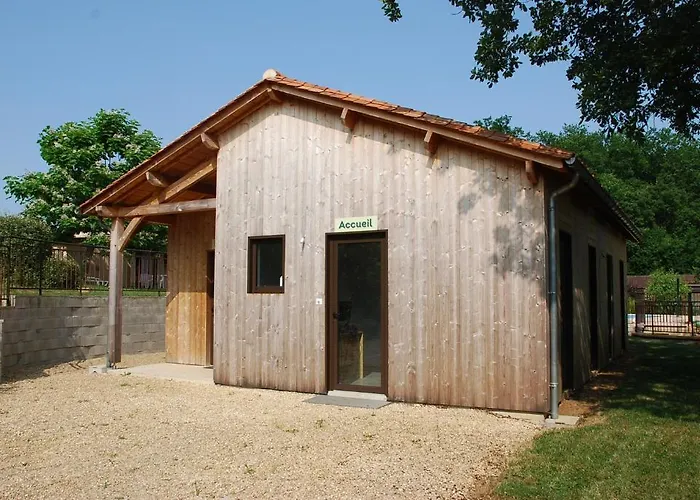 Village De Le Chatenet